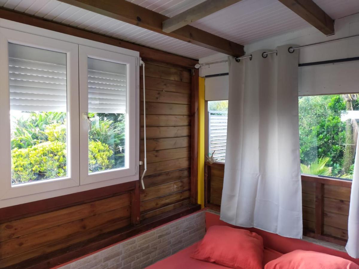 Douceur Des Hauteurs Bas De Villa, Piscine Privee Sainte-Luce Exterior foto