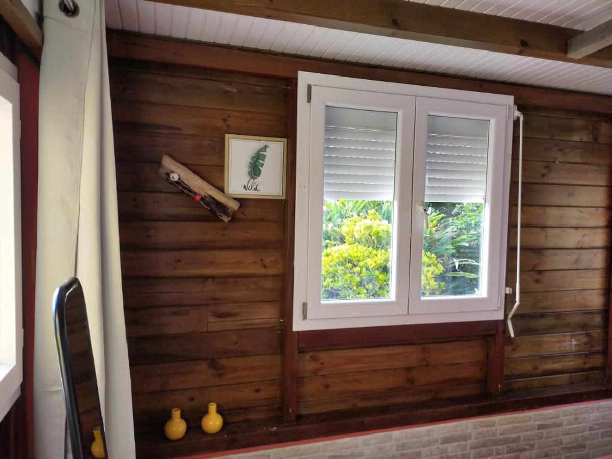 Douceur Des Hauteurs Bas De Villa, Piscine Privee Sainte-Luce Exterior foto